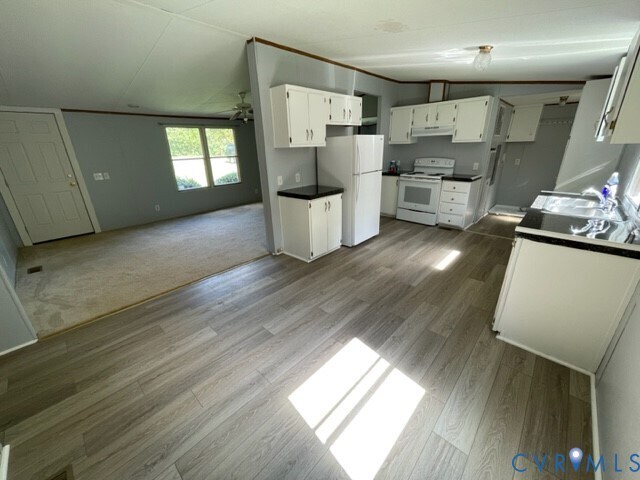 Foto del edificio - 3821 Howell Rd