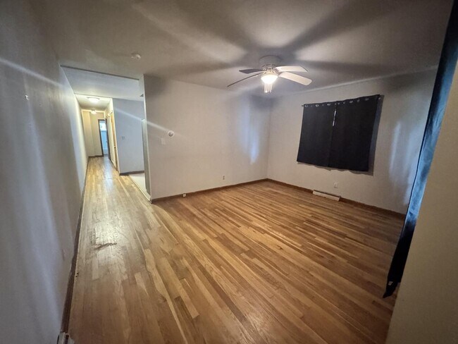 Foto del edificio - 2203-2205 McGuffey Rd.