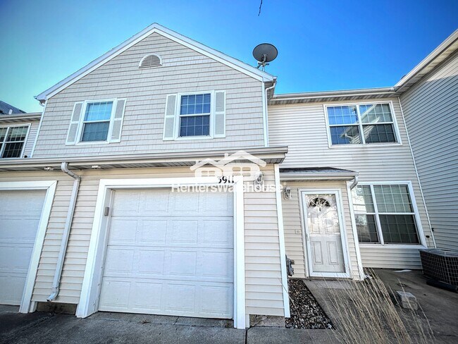 Foto del edificio - 3911 NE Gardenia Ln