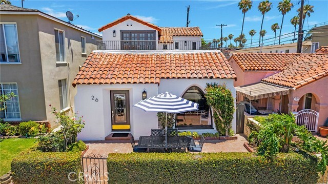 Building Photo - 26 La Verne Ave
