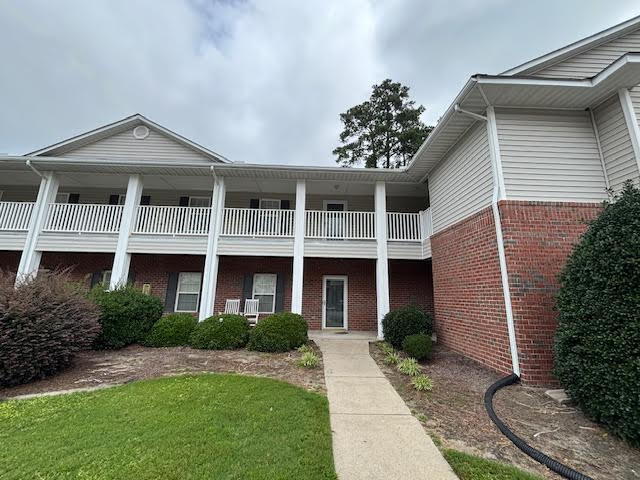 Building Photo - "Spacious 2-Bedroom Condo Retreat with 2 F...