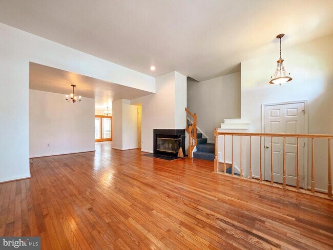 Building Photo - 3809 Elbert Ave
