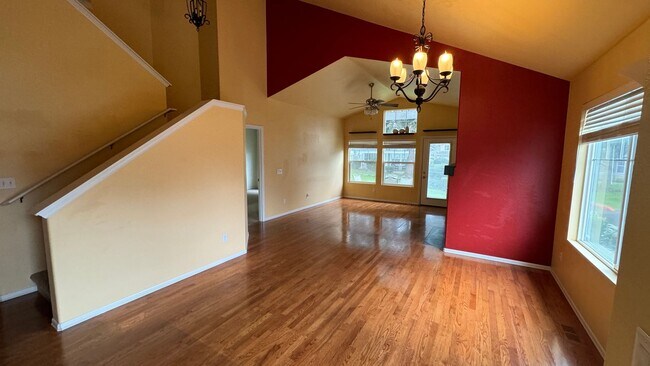 Foto del edificio - 3 Bedroom 2 bath Condo in Kent