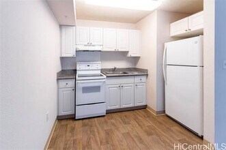 Building Photo - 801 South St