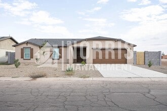 Building Photo - 10498 W Carousel Dr