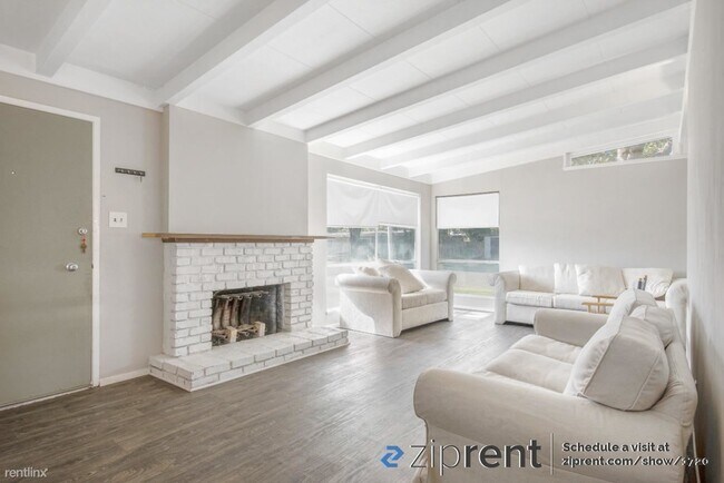 Foto del edificio - 3 br, 2 bath House - 989 Cherry Ln, Santa ...