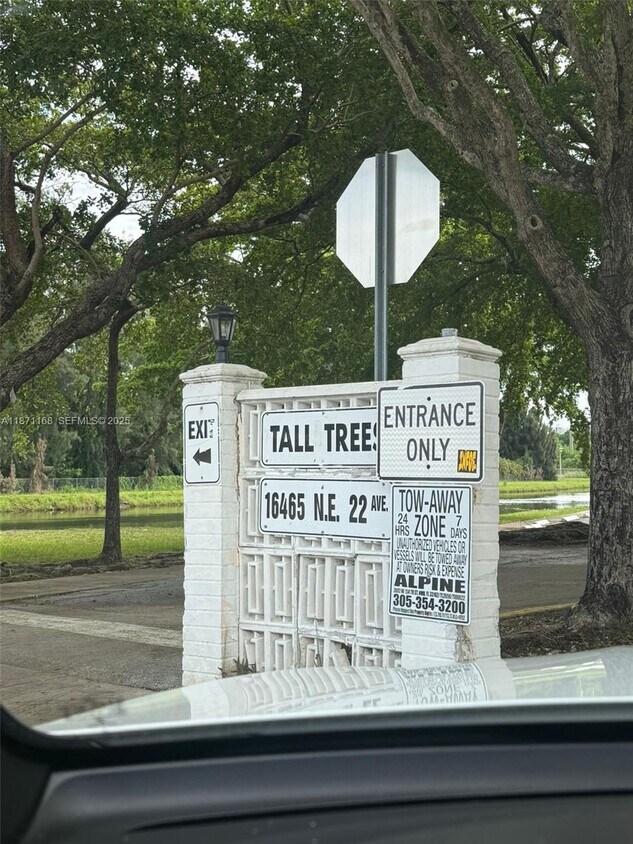 Foto principal - 16465 NE 22nd Ave