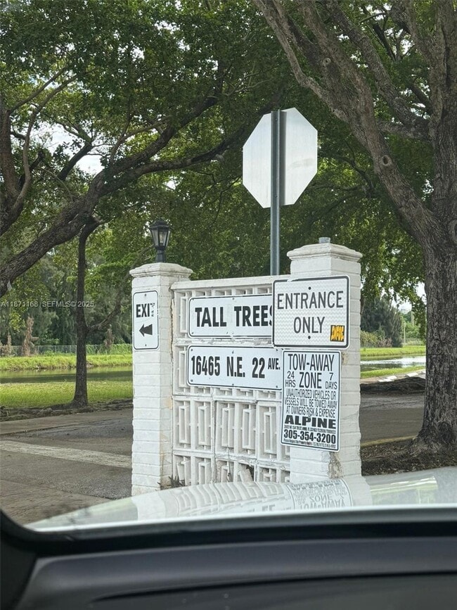 Building Photo - 16465 NE 22nd Ave