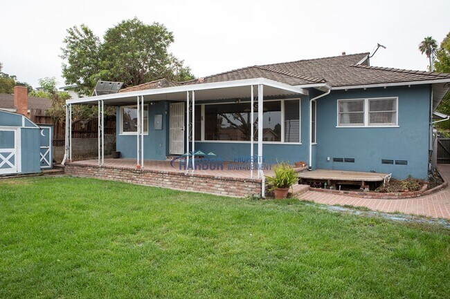 Building Photo - 26366 Eshelman Ave