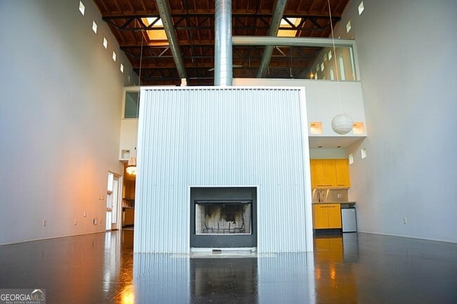 Building Photo - 1024 Hemphill Ave NW