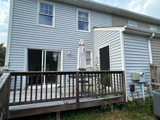 Foto del edificio - 1519 Lakeview Ave