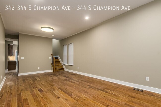 Foto del edificio - 342-344-344 S Champion Ave