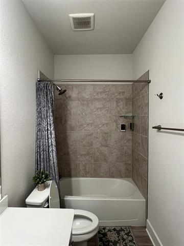 Foto del edificio - 5412 Basham Ln