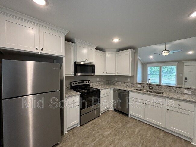 Foto del edificio - 105 Redbud Ct