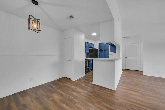 Foto del edificio - 2006 Cloisters Dr