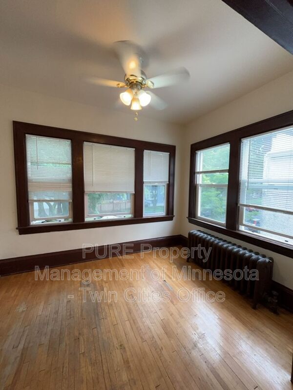 Building Photo - 712 W 32nd St