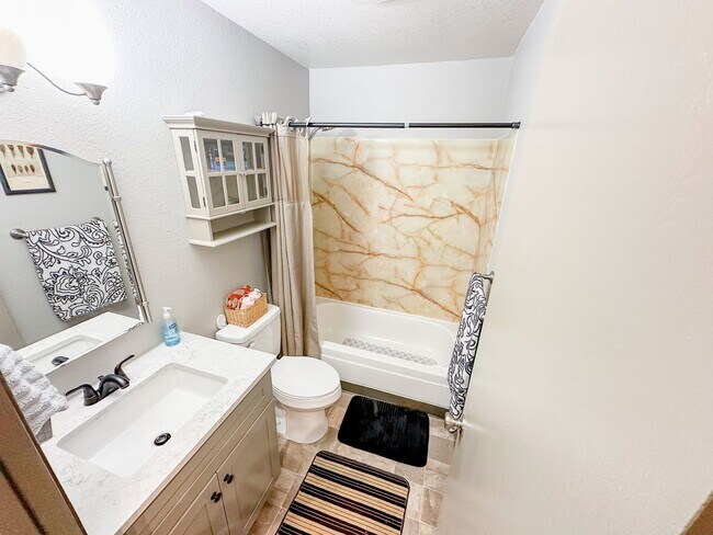 Foto del edificio - 2 Bedroom Condo in Kent