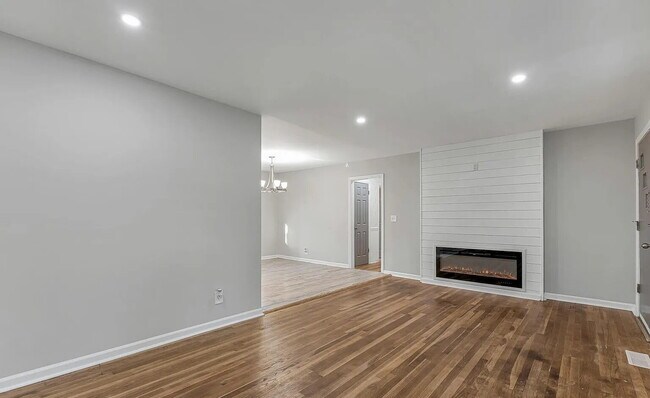 Foto del edificio - Coming soon, Available 4/1/26. Section 8 Welcome!!! "Ranch style 3-Bed, 2-Bath Gem with 1,344 Sq ...