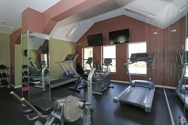 Interior Photo - Bayou Point