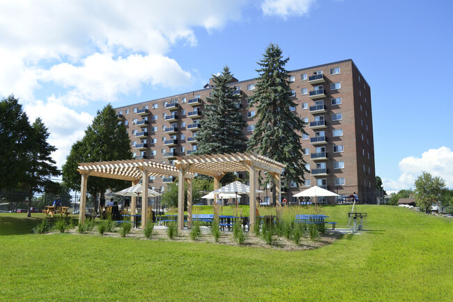 Building Photo - Riviera Apartments