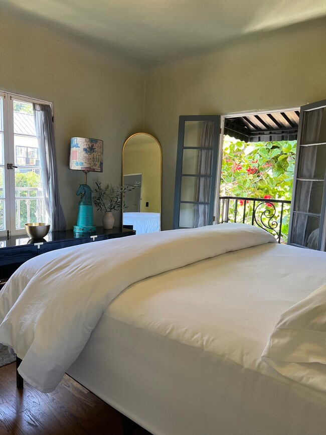 Foto del edificio - 3934 Fernwood Ave