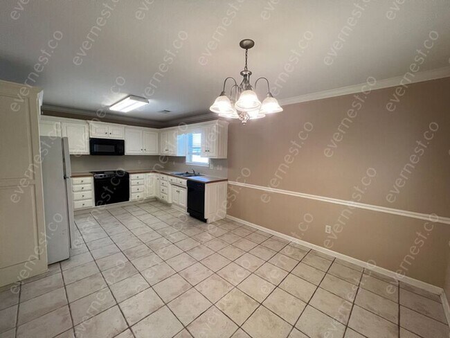 Building Photo - 93 Rosebud Cir