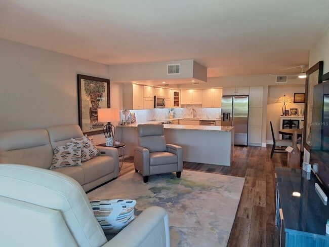 Foto del edificio - 199 Whispering Sands Dr