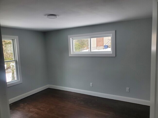 Building Photo - 41 Easy St