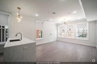 Building Photo - 131 Clifton Pl