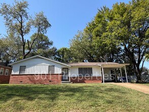 Building Photo - 3063 Boxdale St