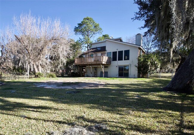 Foto del edificio - 315 Twin Lakes Blvd W