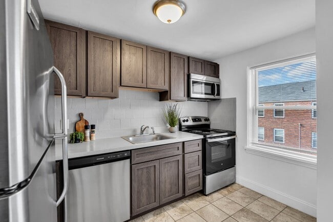 Foto del edificio - Maple Court Apartments