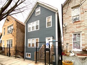 Building Photo - 1906 W 17th St