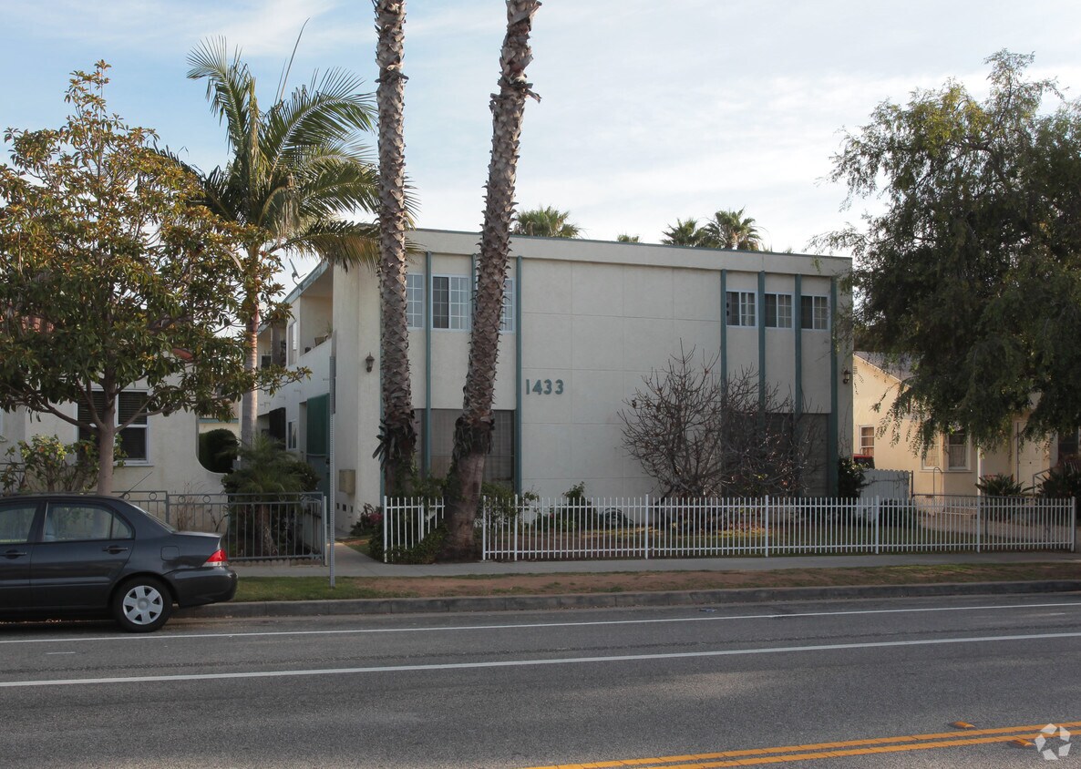 Primary Photo - 1433 17th St