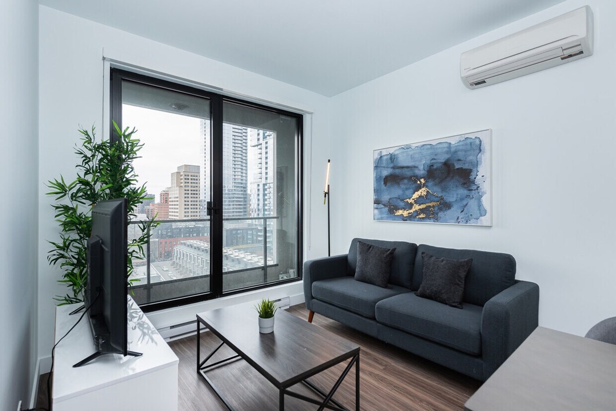 Photo principale - 1383 Av. Argyle