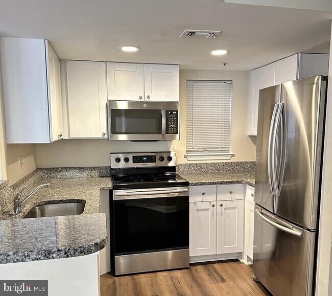 Foto del edificio - 15615 Easthaven Ct