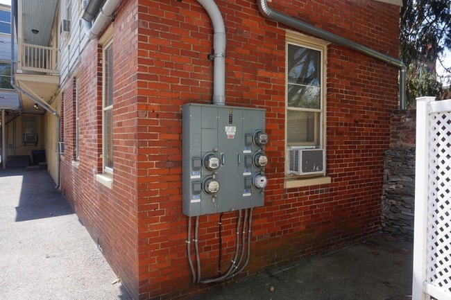 Building Photo - 23-27 E 3rd St