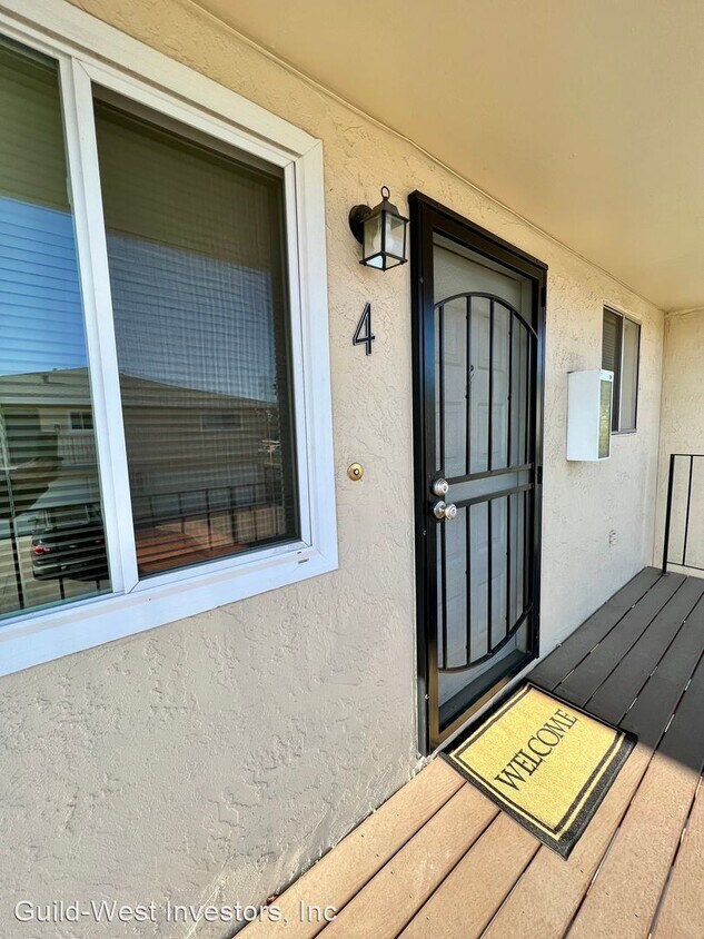 Foto principal - 2 br, 1 bath House - 6553 Greenback #4