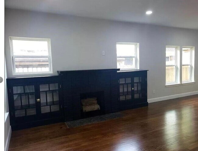 Foto del edificio - 4313 Polk St