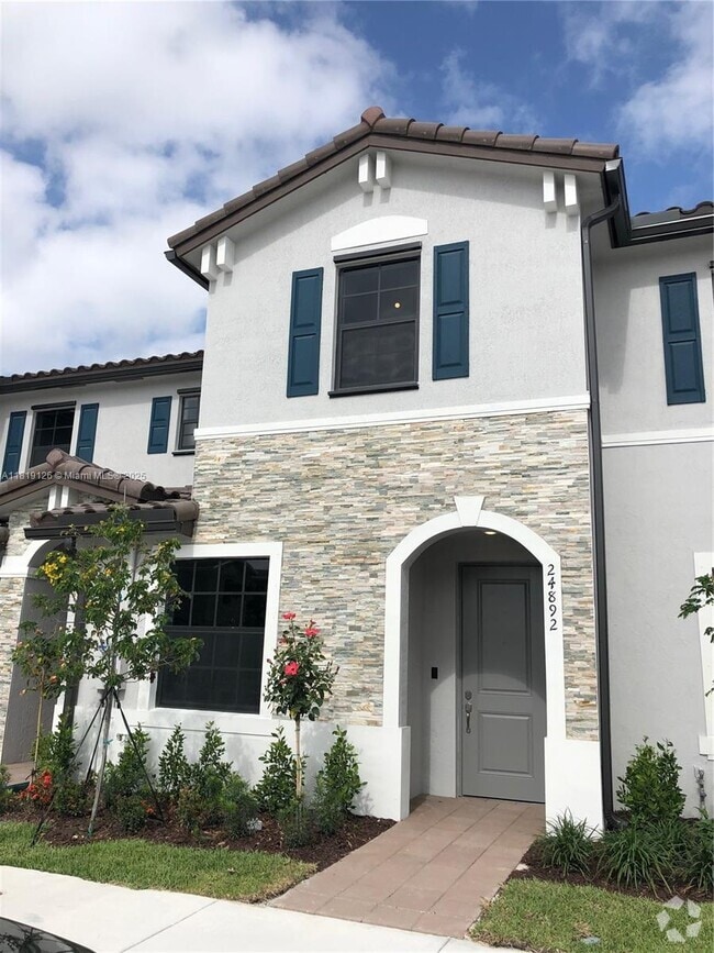 Building Photo - 24892 SW 114th Ave