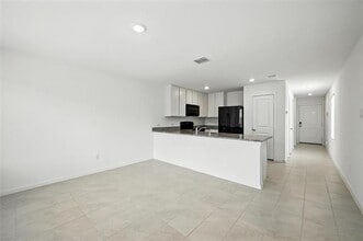 Building Photo - 922 Grebe Dr