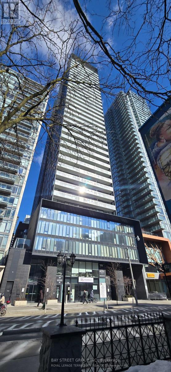 Building Photo - 28-2028 Wellesley St E