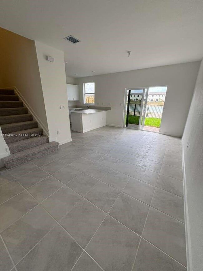 Foto del edificio - 2708 SE 26th Ave