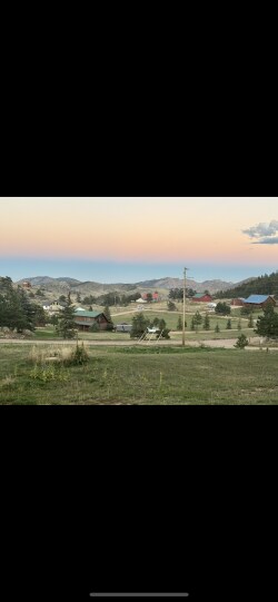 Foto del edificio - 93 Blackburn Mountain Dr