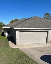 Building Photo - 8202 Marydean Ave