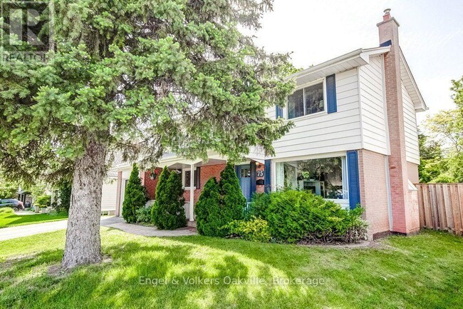 Building Photo - 75 Ridge Dr