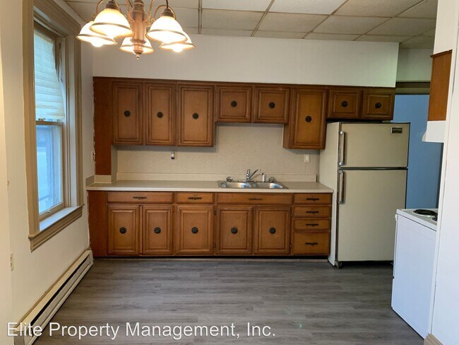 Building Photo - 2 br, 1 bath House - 801 Madison Ave., #1