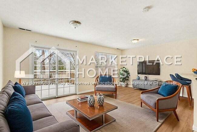 Building Photo - 311 Plum St