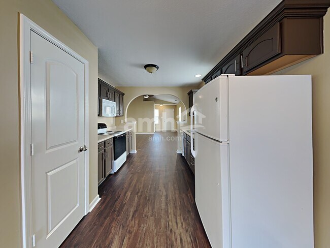 Foto del edificio - 12693 Old Pond Rd