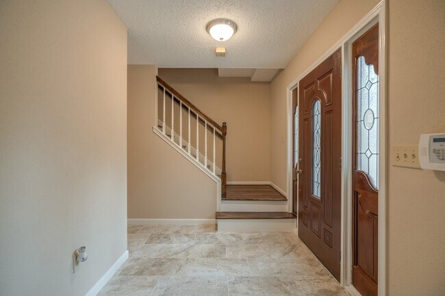 Foto del edificio - 11 Robin Run Dr